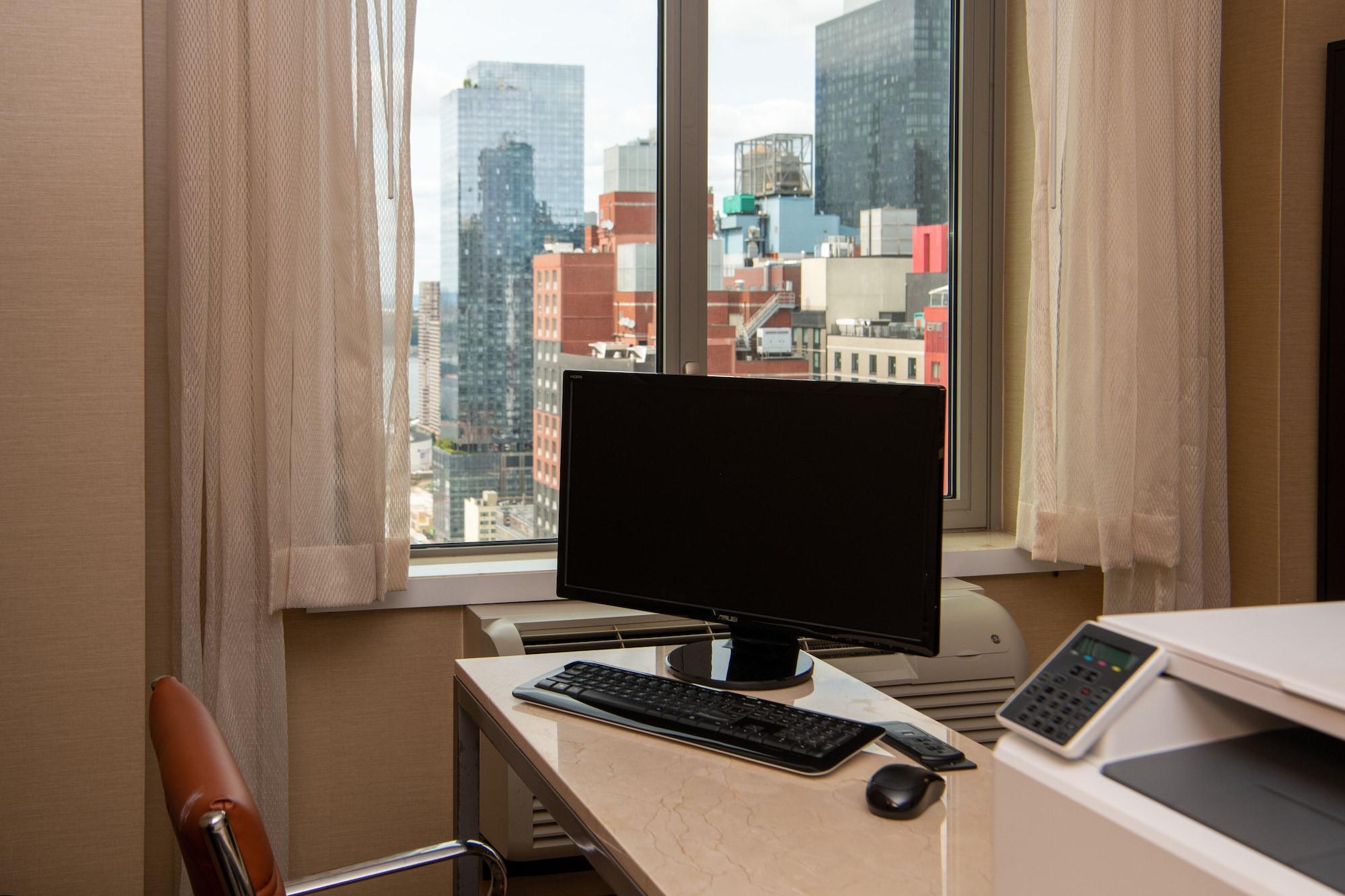 Holiday Inn New York City - Times Square By Ihg Exterior photo